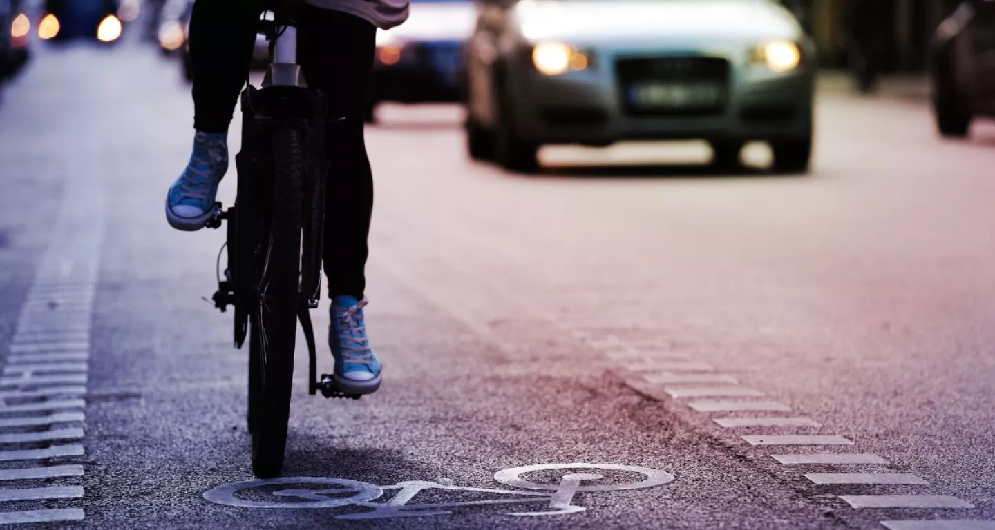 file a claim and sue driver after a CT bicycle accident